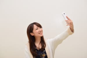 似ている芸能人を診断するアプリ『そっくりさん』が面白い